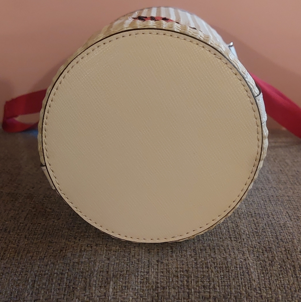 Kate Spade Dottie Embroidered Ladybug Straw Cylinder Crossbody 🐞 - Picture 5 of 9